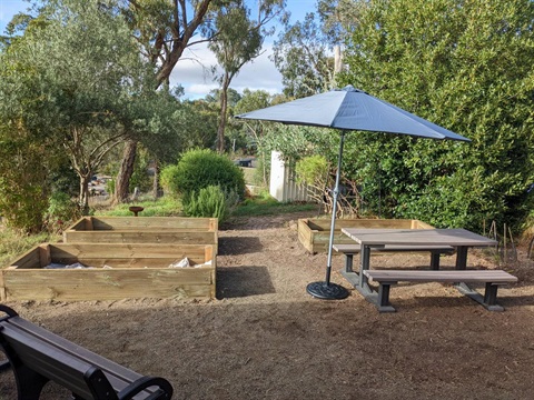 com garden umbrella.jpg
