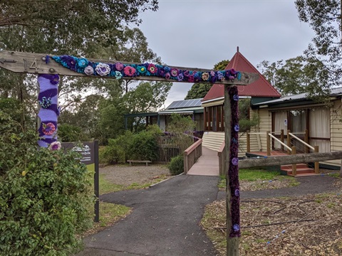 Crafty Cats yarn bomb2.jpg